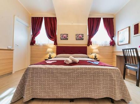Hotel Manzoni Rome Exterior photo